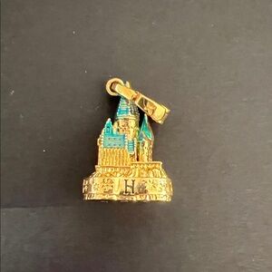 Hogwarts Gold and Blue Castle Charm